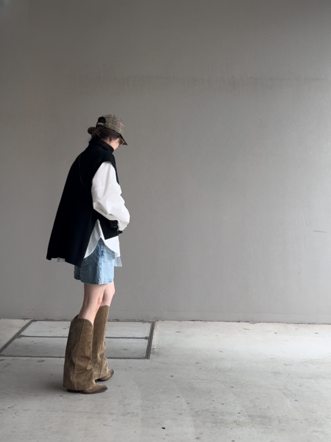 タートルネックスリットベスト