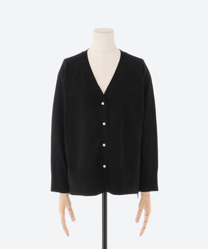 パールボタンVネックカーディガン
