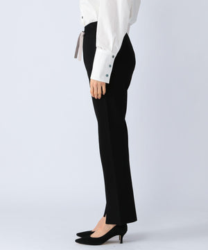 スリットパンツ