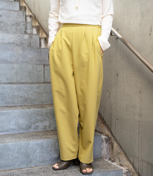 ツータックカーブパンツ