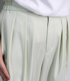 センタープレスセミワイドパンツ