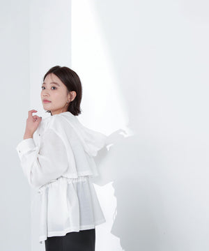 フーディードロストブルゾン