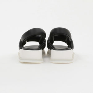 パフィー プラットサンダル