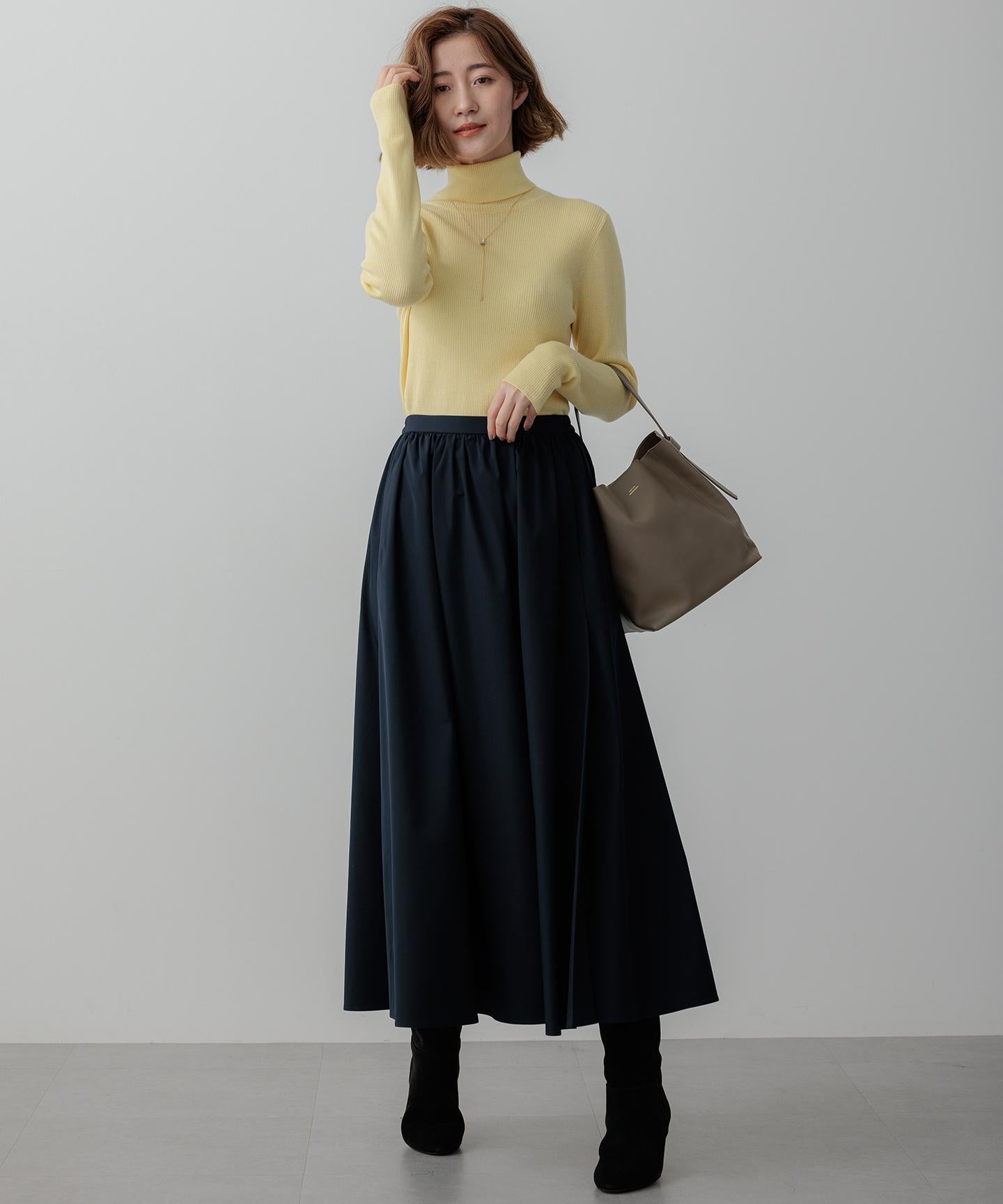 ウーステッドウール リブタートルネック ニット