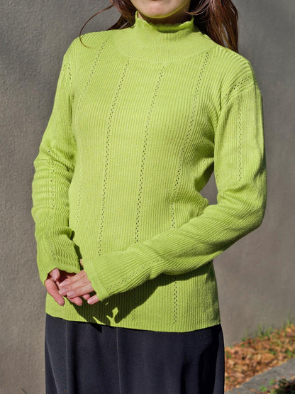 透かし柄ハイネックニット