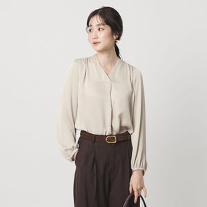 バック サテン Vネック ロングスリーブ ブラウス ‐ウォッシャブル‐