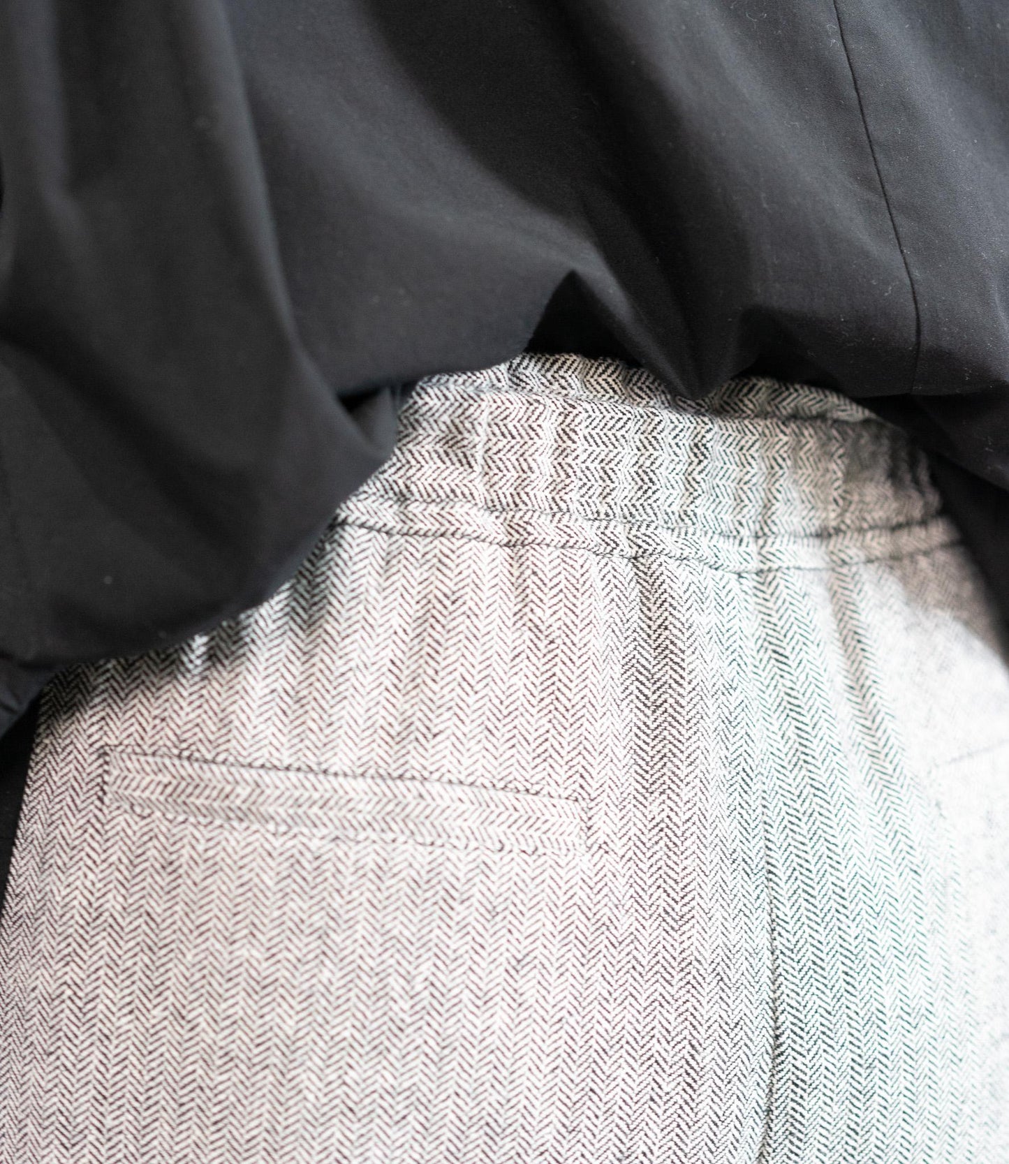 サイドフリンジヘリンボーンパンツ