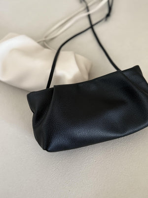 wander around pochette