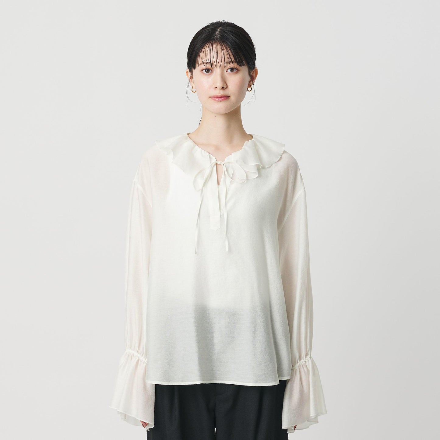 ラッフル スキッパーブラウス