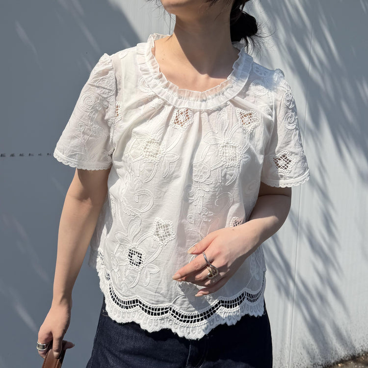 カットワークレースブラウス – &DROBE (アンドローブ)