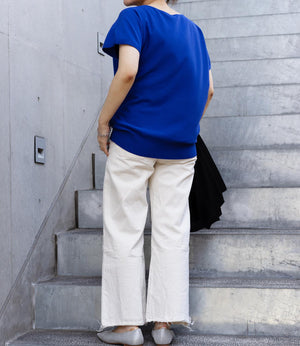 コクーンシルエットVネックニット