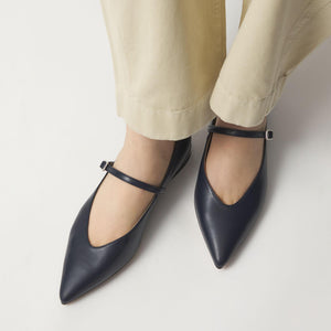 【WEB限定】ポインテッド ストラップ フラット20■↓↑