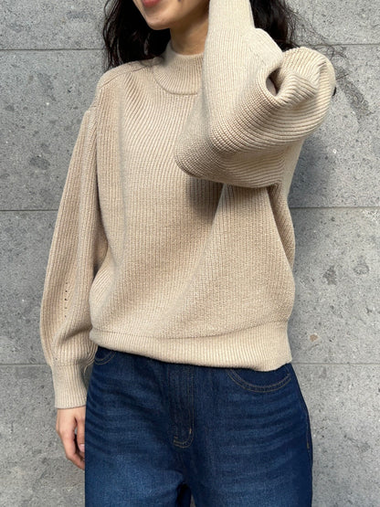 ハイネックボリュームスリーブニット