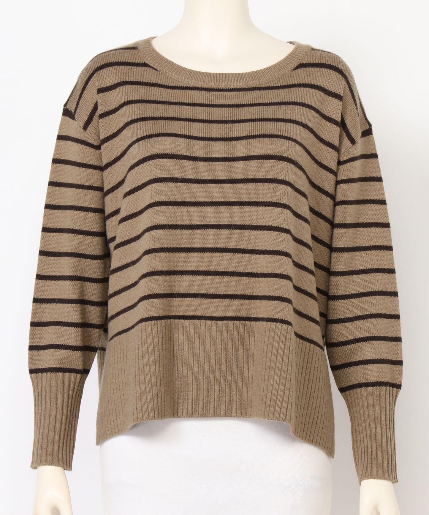 ボーダー柄ニット