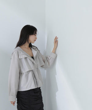 フーディードロストブルゾン