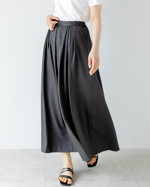 ボックスタックフレアスカート