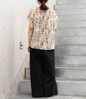 ペインティングフラワーフレンチスリーブブラウス