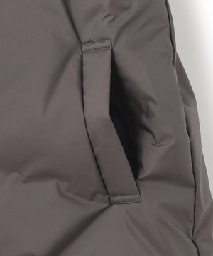 ステッチレス フーデット ダウン