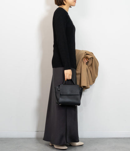 ラメリブクルーネックスリムニット