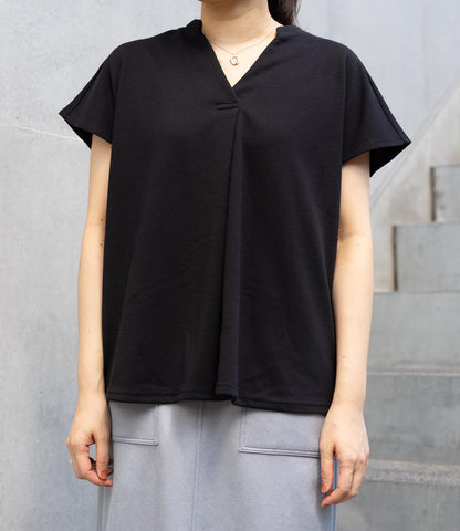 バックプリーツスキッパーカットソー