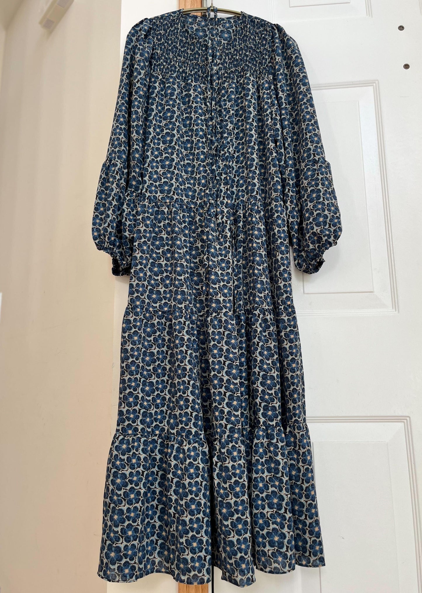 北欧調フラワーワンピース