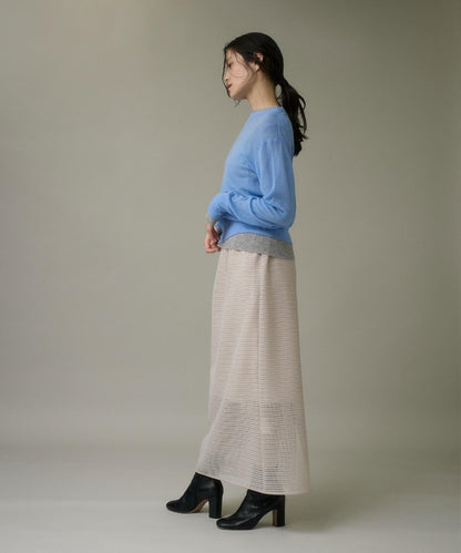 クルーネックニットプルオーバー《Melty air wool》