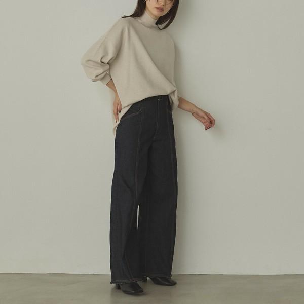 やわもちコクーンハイネックニット