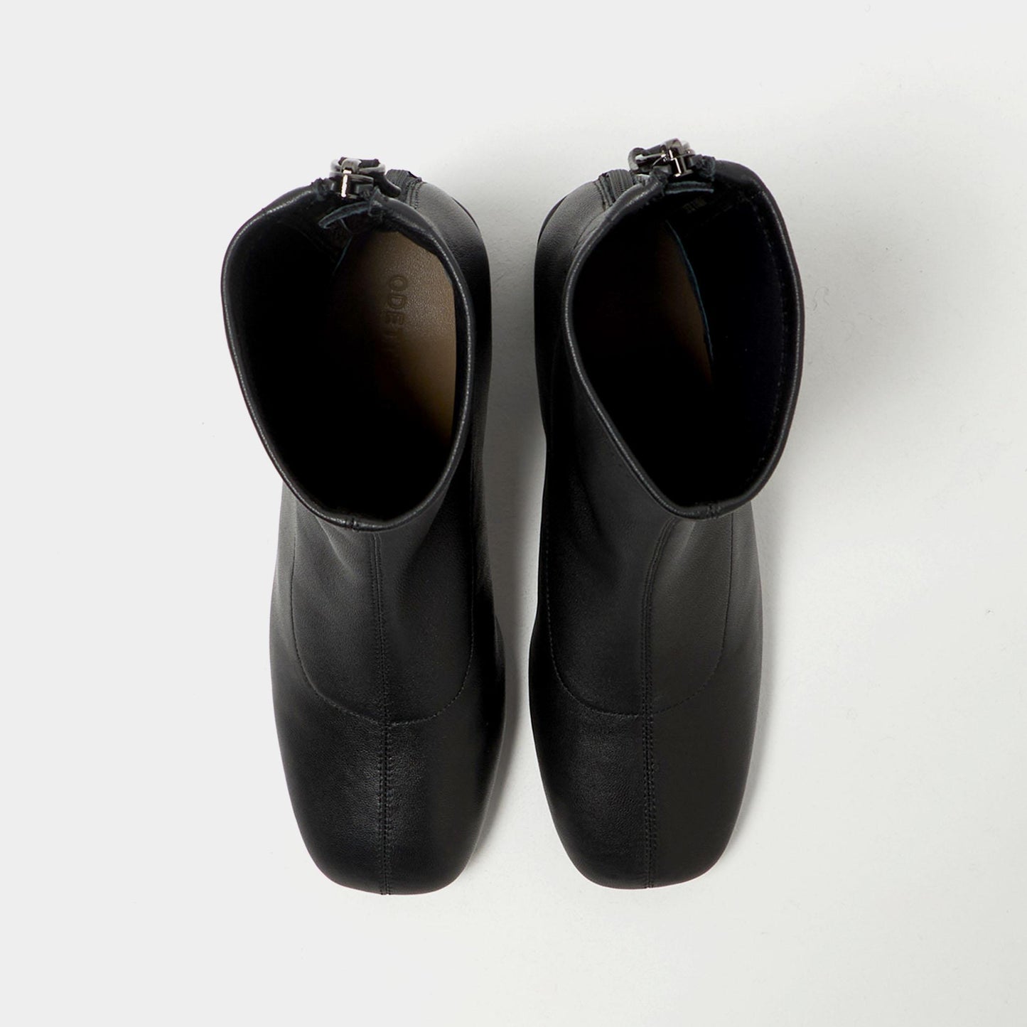 ストレッチレザー ショートブーツ60↓↑