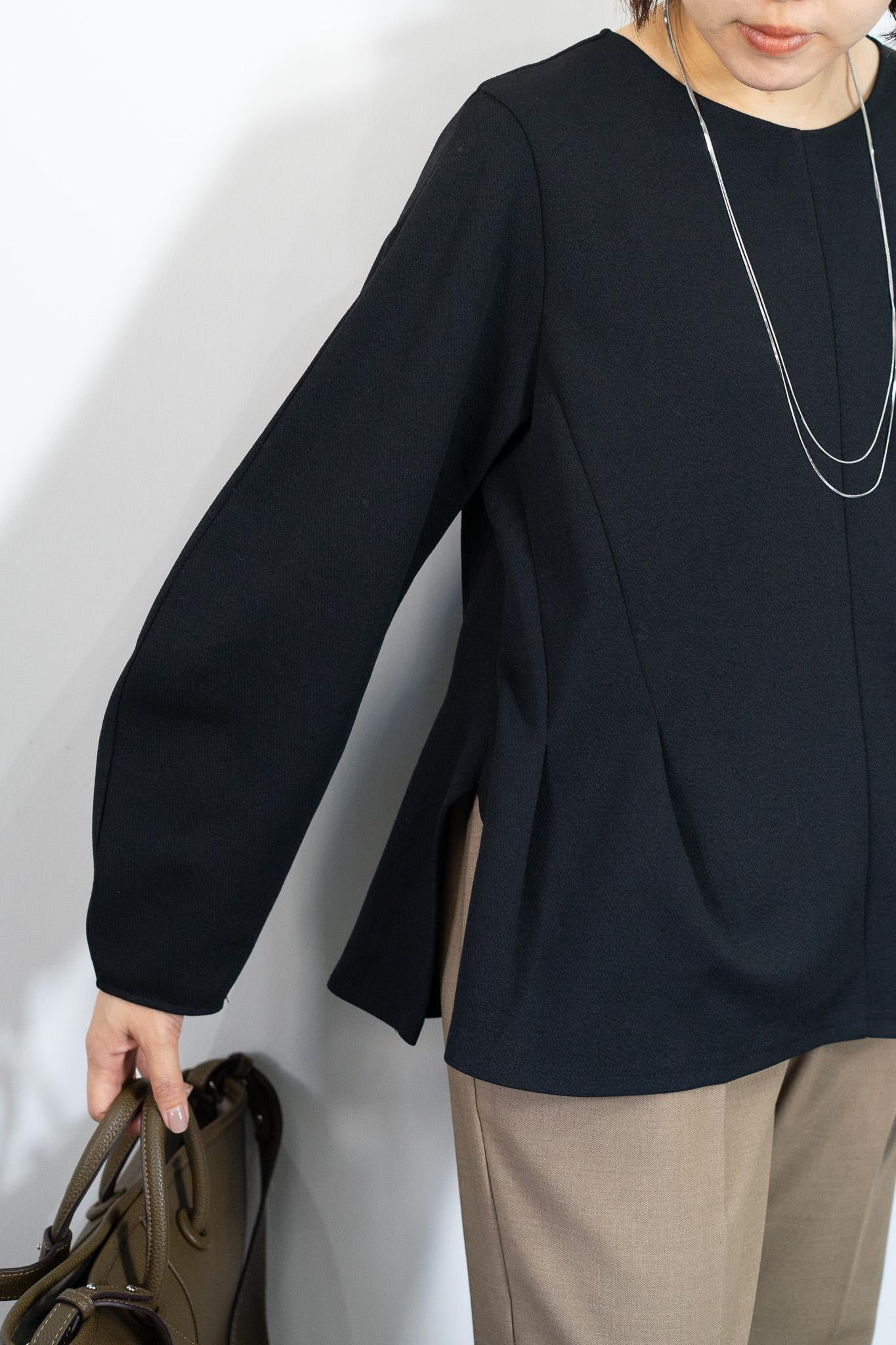 ウエストカーブカットソーブラウス