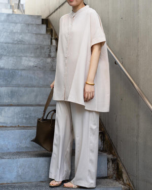 バックティアードバンドカラー半袖ブラウス