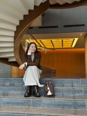 リブボタンVネックニット