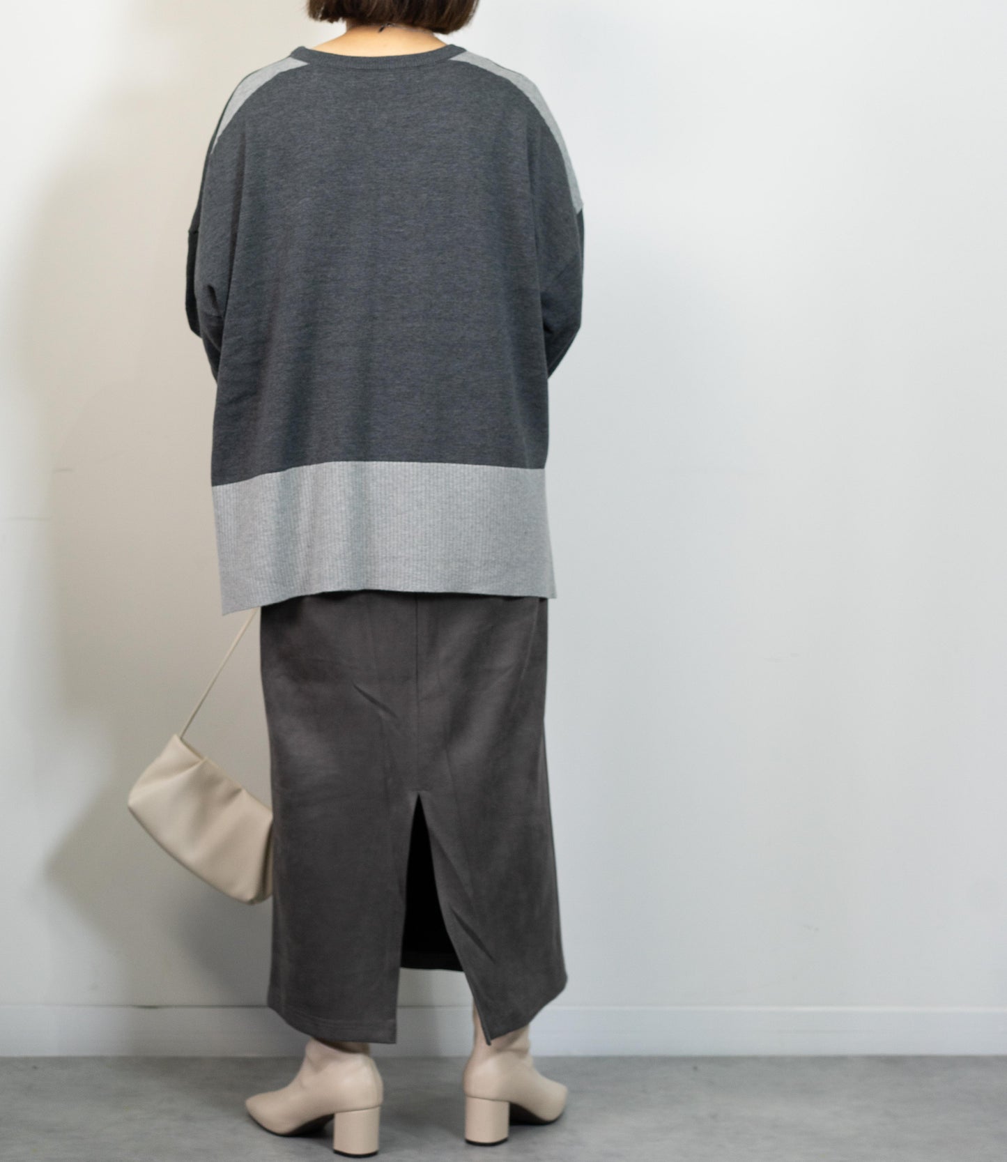 バイカラーボクシーニット