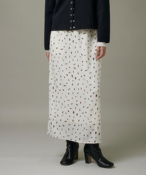 ブラッシュドットプリントスカート