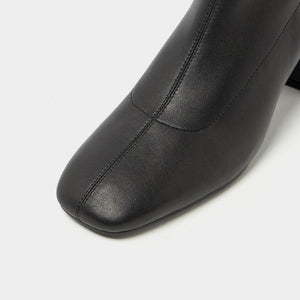 ストレッチレザー ショートブーツ60↓↑