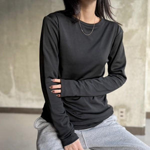 クルーネックトップス