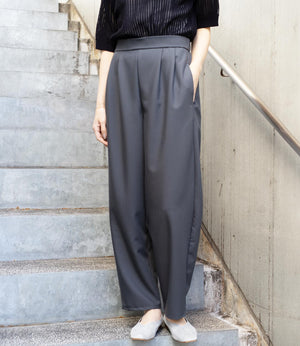 ツータックカーブパンツ