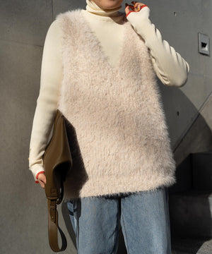 シャギーVネックニットベスト