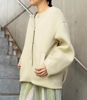 ダンボールノーカラーアウター