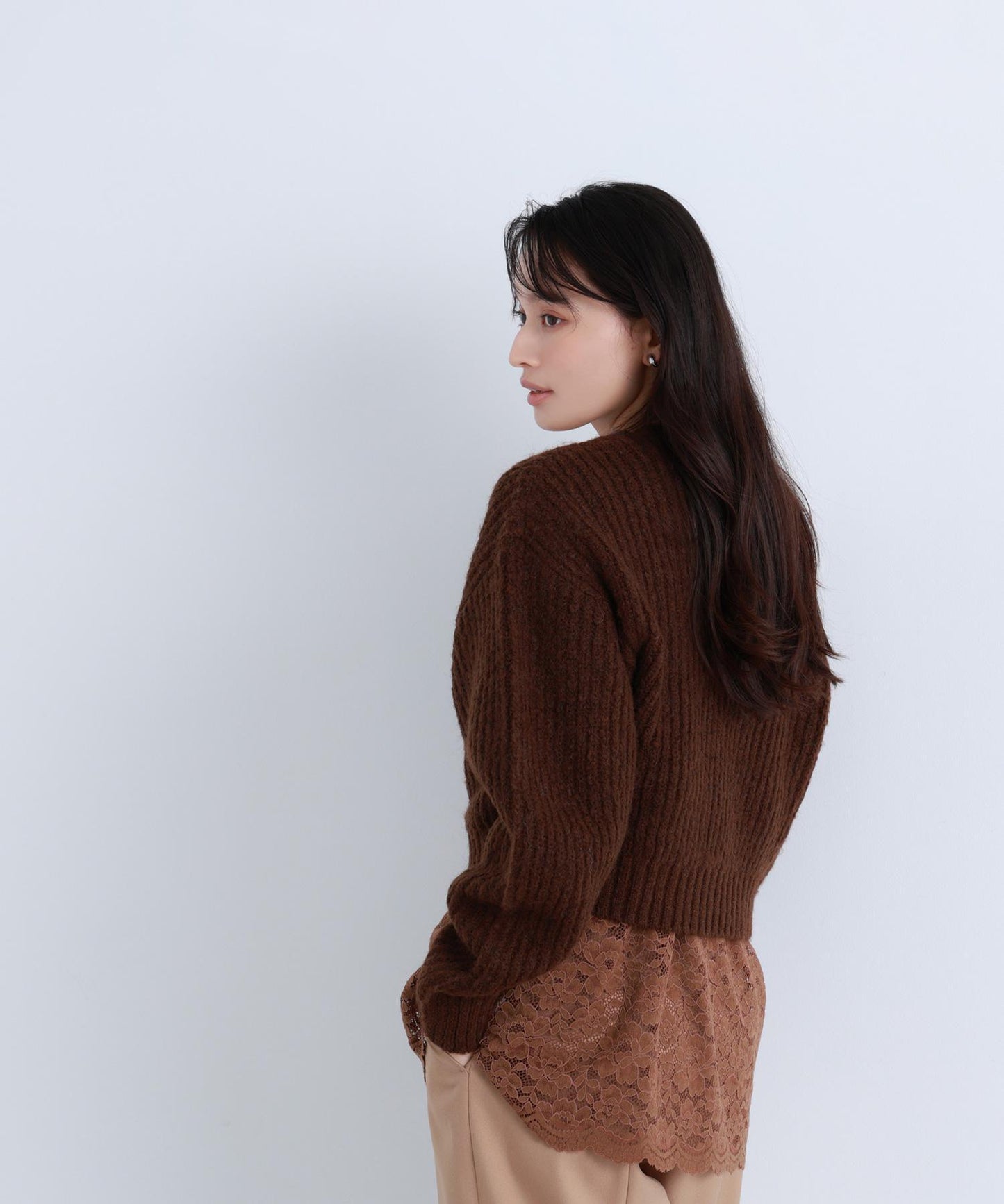 クロップドアゼフォルムニット