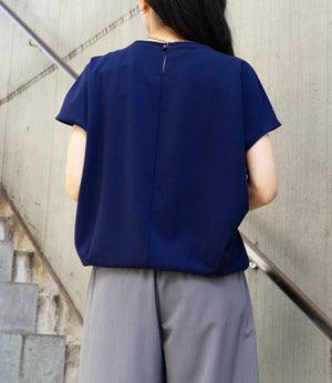 コクーンシルエットボートネックカットソー