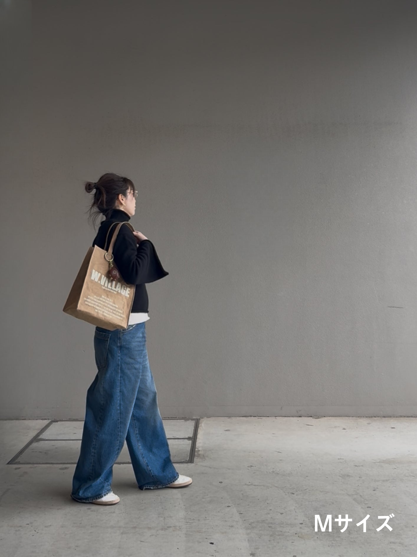 W.VILLAGE paper bag (M)