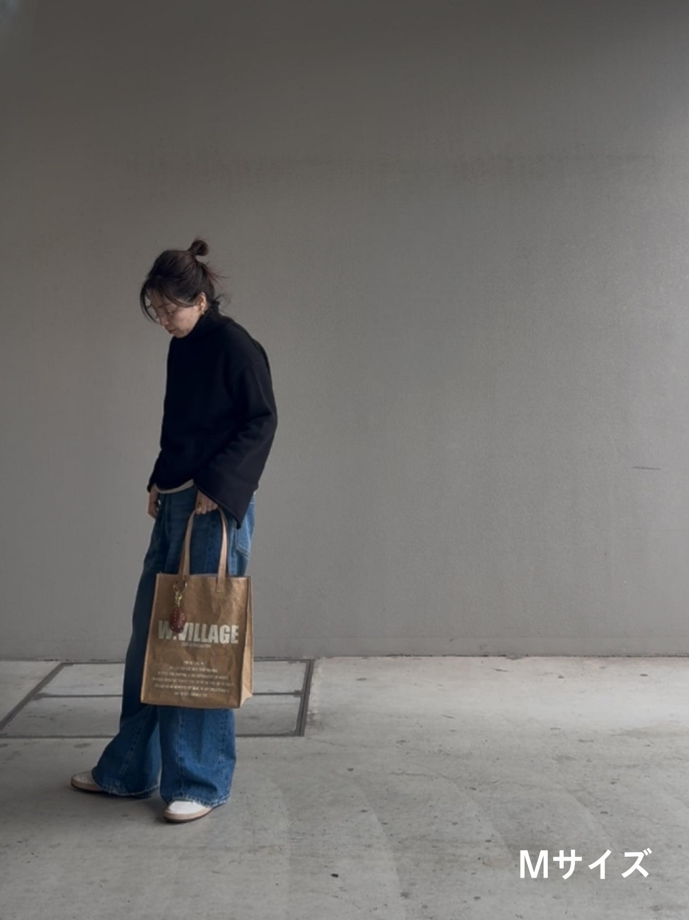 W.VILLAGE paper bag (M)