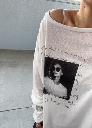 オフショルダーシアーフォトT