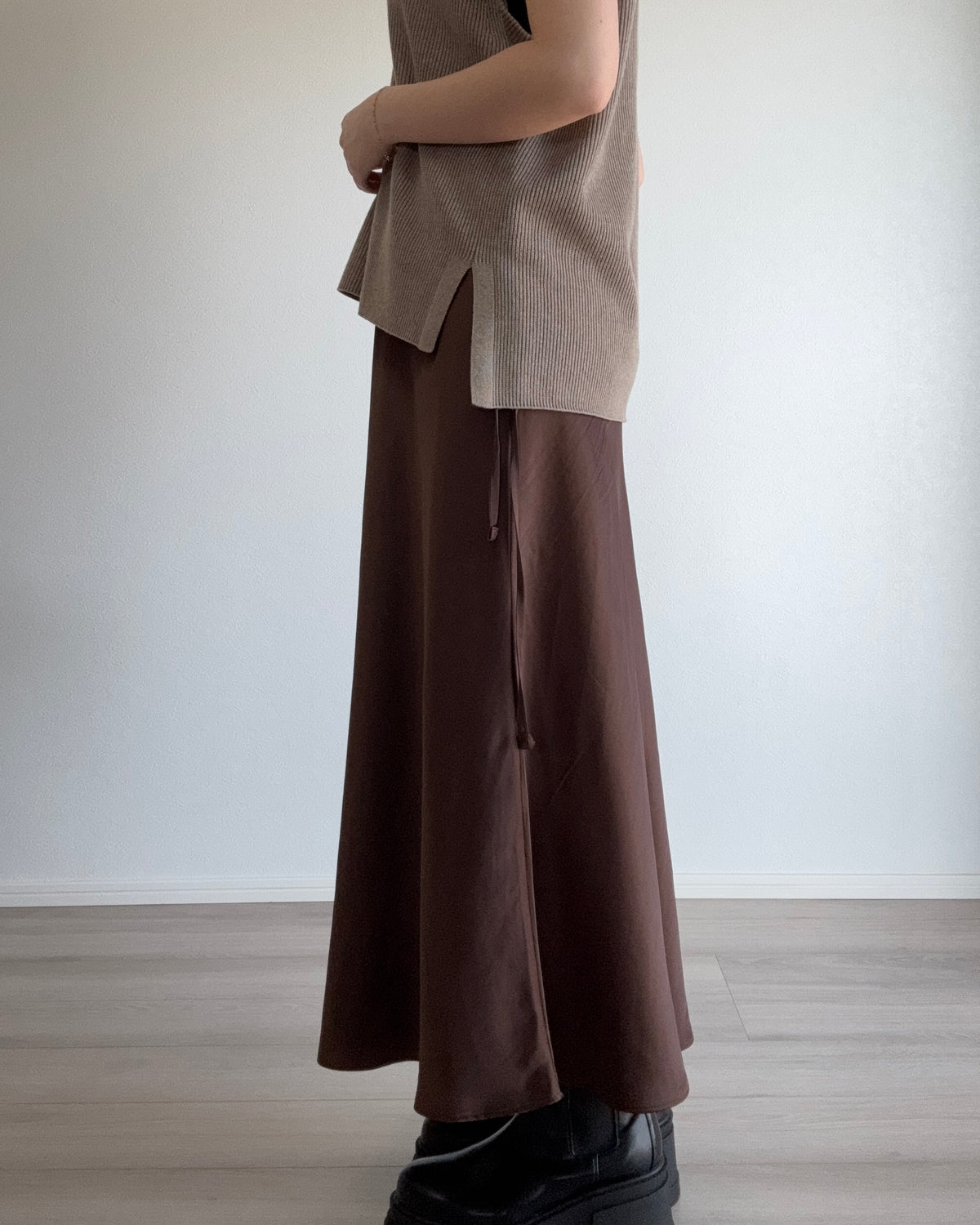 サテンフレア ロングスカート