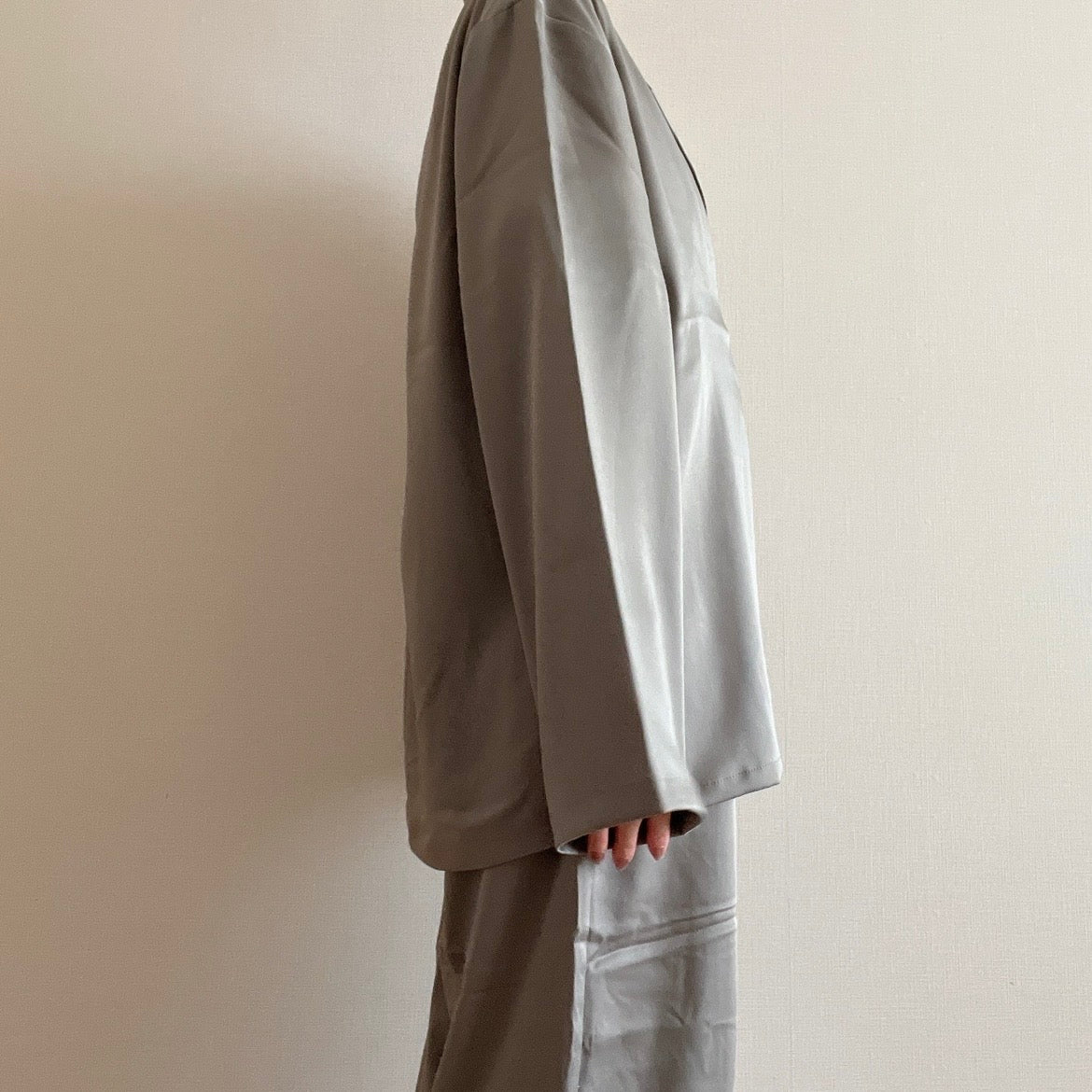 サテンライク テーラージャケットシャツ