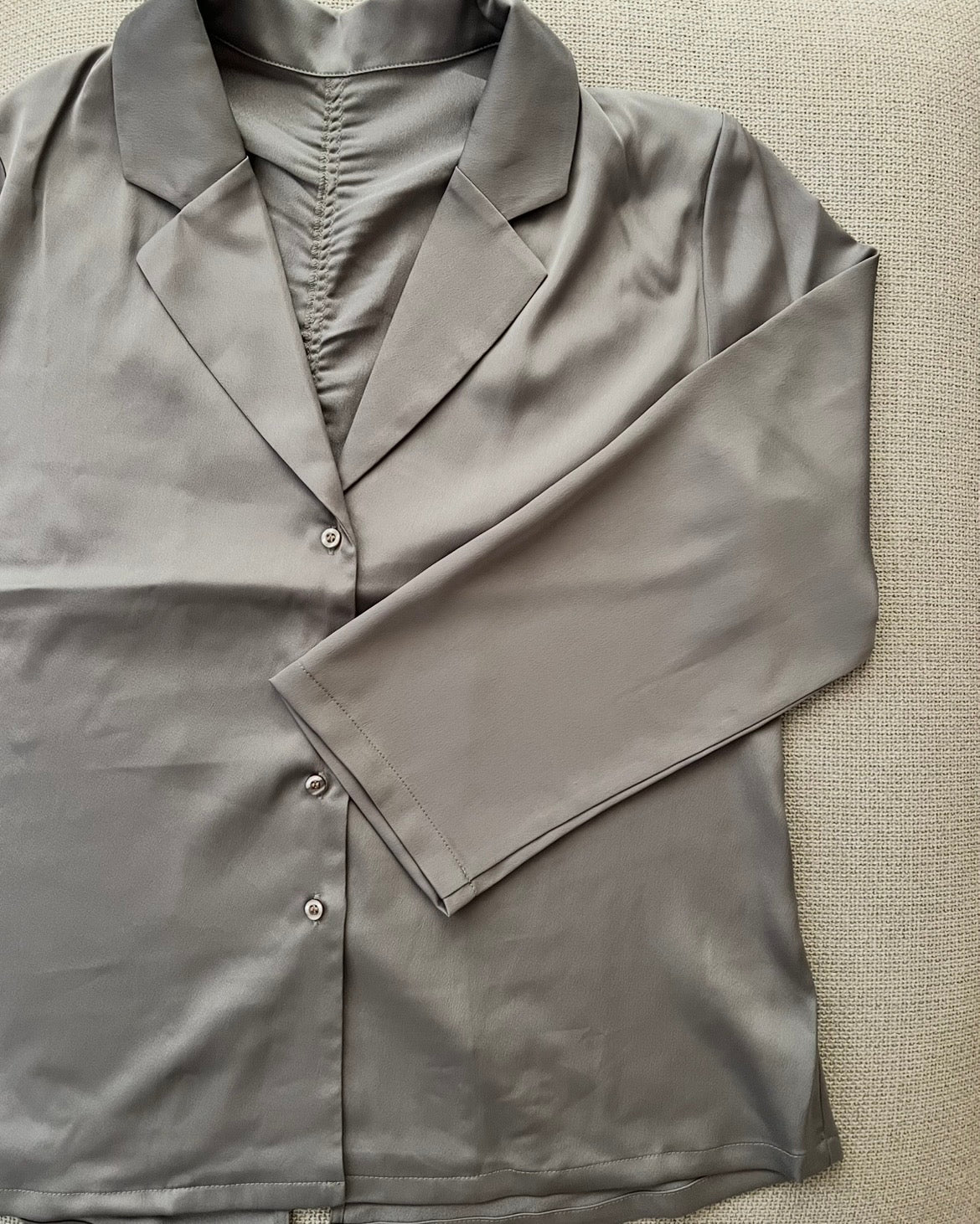 サテンライク テーラージャケットシャツ