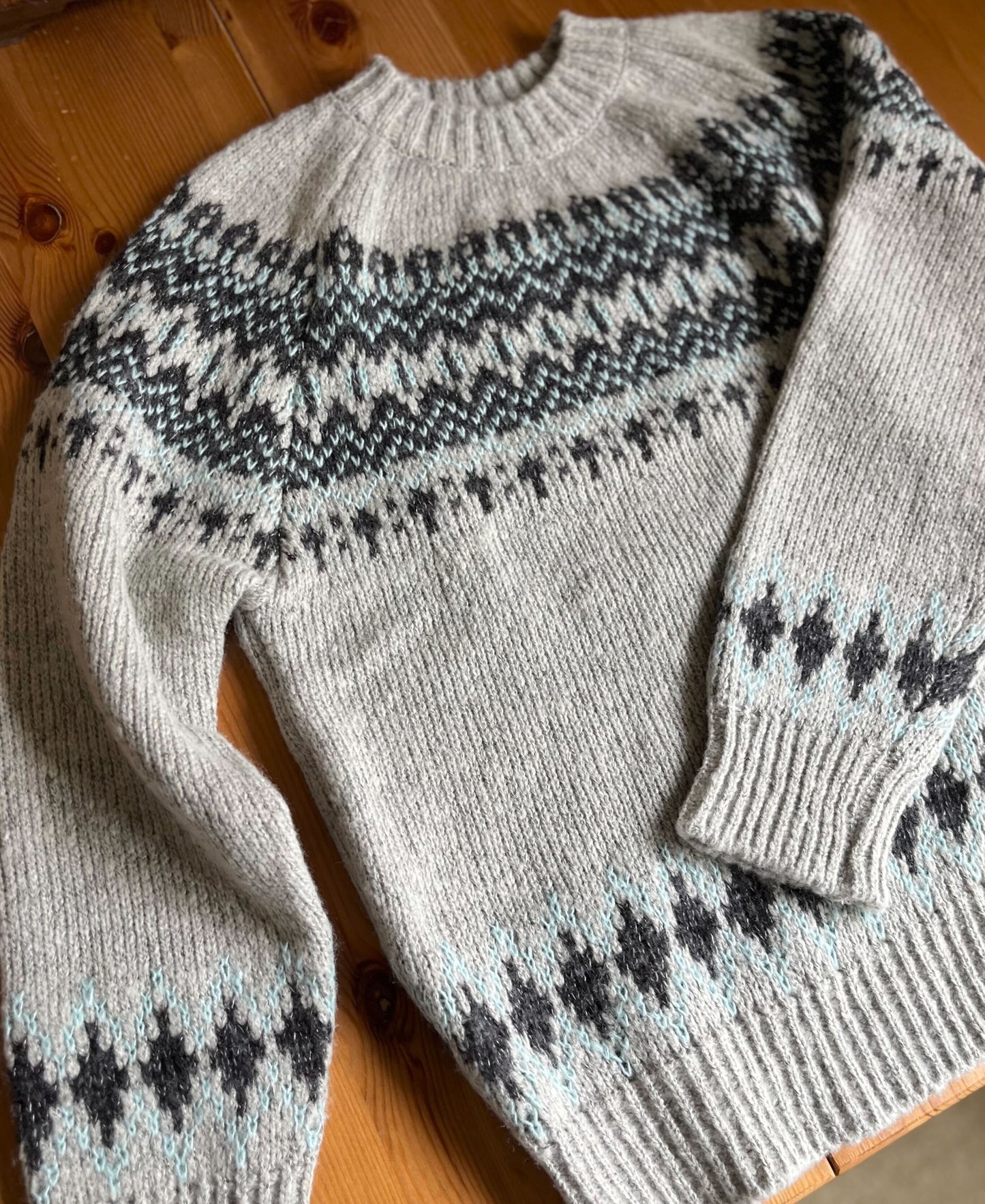 Azzurroノルディックニット