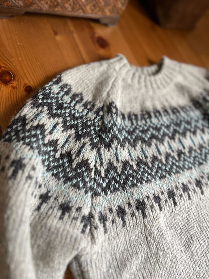 Azzurroノルディックニット