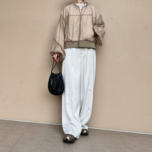 サテンライク ストレートパンツ