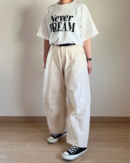 NEVER DREAM ロゴTシャツ
